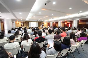    การประชุมเสวนาหัวข้อ “แนวทางการกำกับดูแลการแข่งขันในกิจการโทรทัศน์แบบ Over The Top”