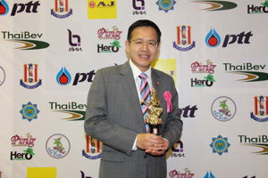 “กสทช.สุทธิพล” ได้รับรางวัลเชิดชูเกียรติ “รางวัลดาวเมขลาเกียรติยศ” ประจำปี 2557 สาขาบุคคลที่บำเพ็ญตนเพื่อสาธารณกุศล “รางวัลบุคคลที่มีคุณค่าต่อประเทศชาติ”