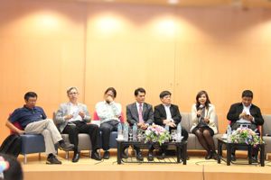 การเสวนาสาธารณะในหัวข้อ “ปีใหม่ ปฏิรูปสื่อรอบใหม่: สื่อไทยกับการสร้างต้นทุนใหม่ในการก้าวข้ามความขัดแย้งทางการเมือง”